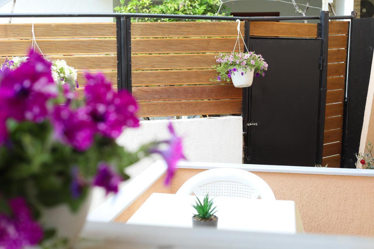 Vila Feliz - Premium Rooms With Free Private Parking Vlorë Exteriér fotografie