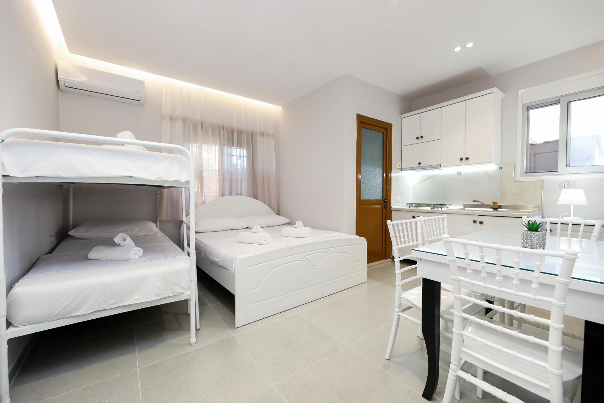 Vila Feliz - Premium Rooms With Free Private Parking Vlorë Exteriér fotografie