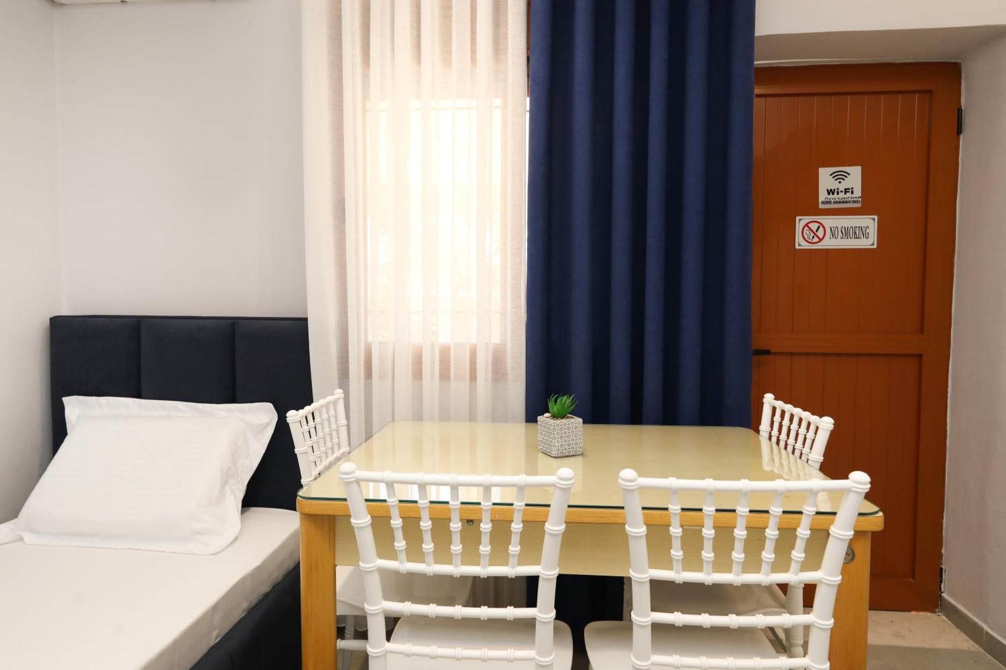 Vila Feliz - Premium Rooms With Free Private Parking Vlorë Exteriér fotografie