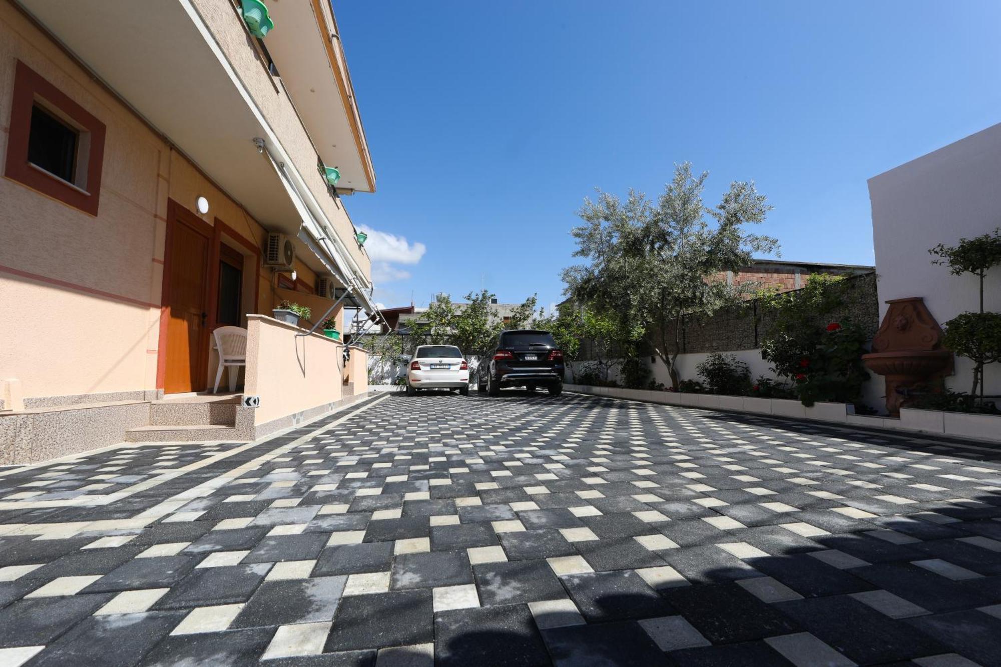 Vila Feliz - Premium Rooms With Free Private Parking Vlorë Exteriér fotografie